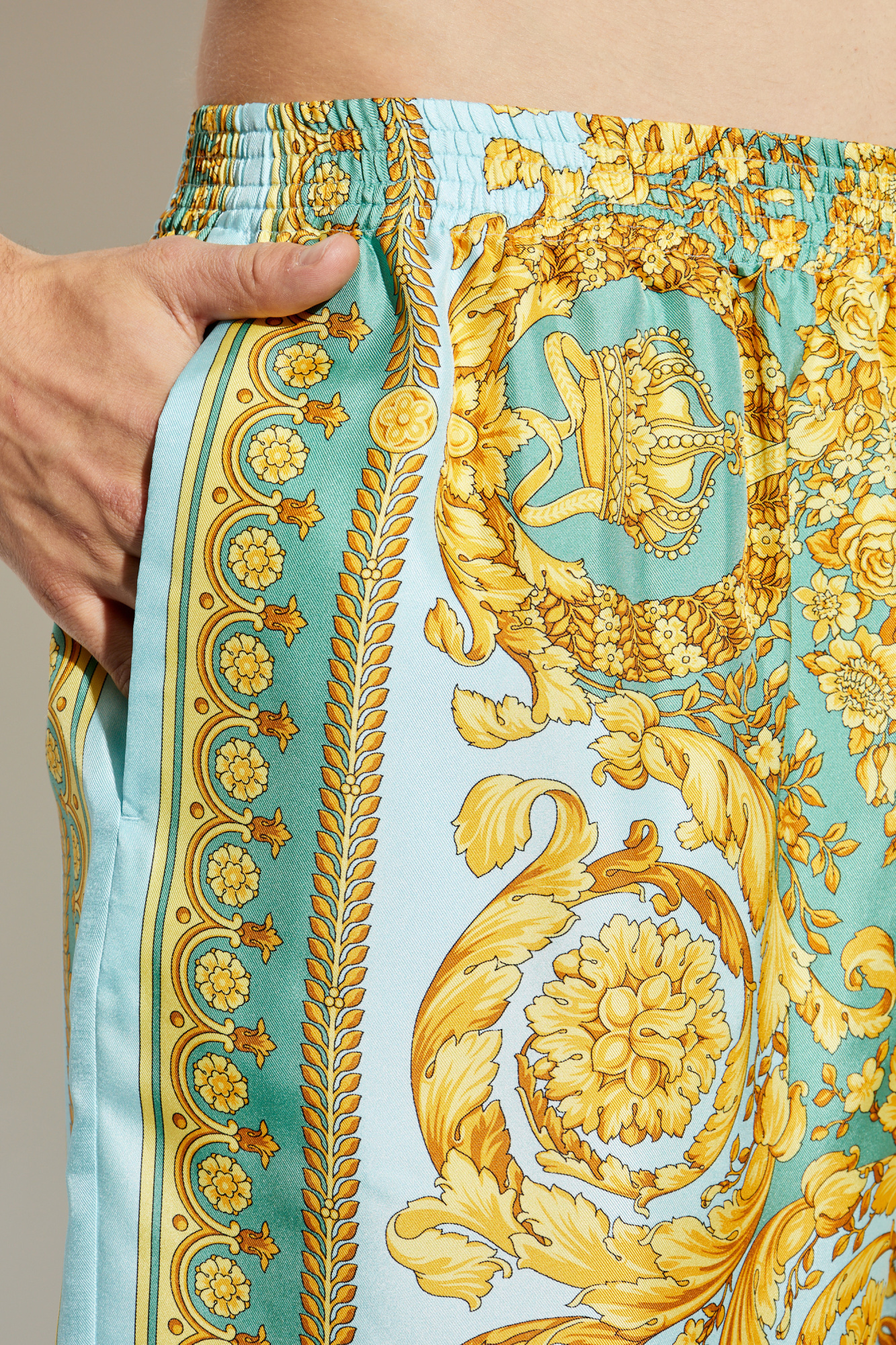 Versace Silk shorts | Men's Clothing | Vitkac